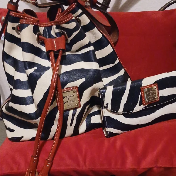Dooney & Bourke Zebra Stripe Shoulder Bag and Wallet - Picture 1 of 17